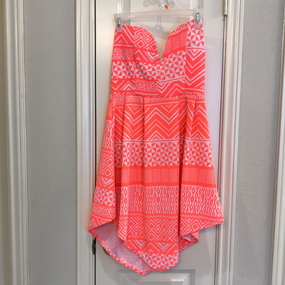 Strapless dress